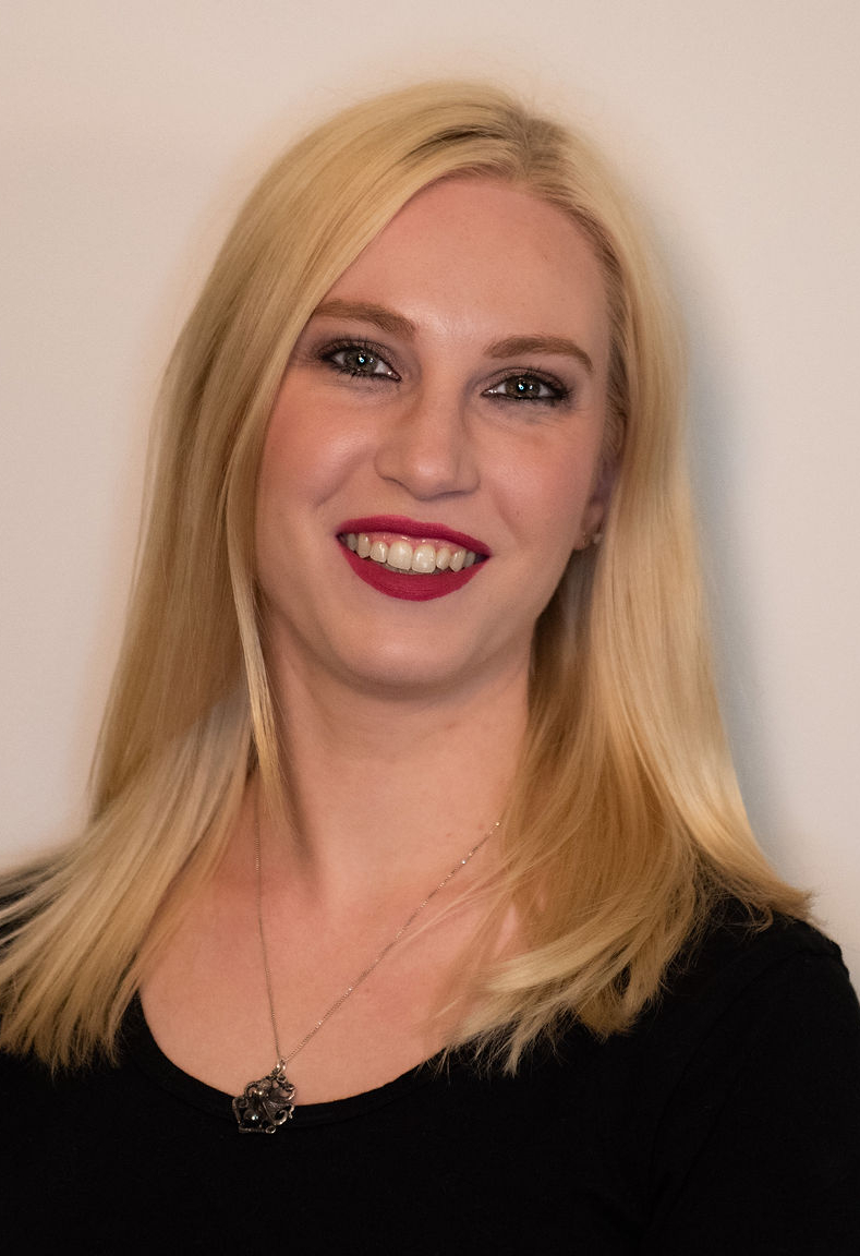 Melissa Castro - Hairstylist photo