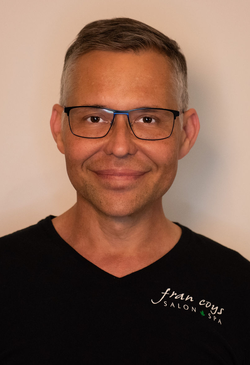 Troy Girard - Hairstylist photo